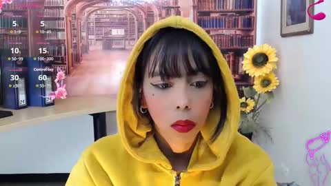 Queen Catalella online show from 10/19/25, 03:07