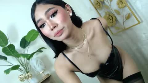 CatalenaX online show from 10/02/25, 05:31