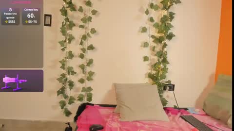 cataleya19__ online show from 03/06/25, 11:58