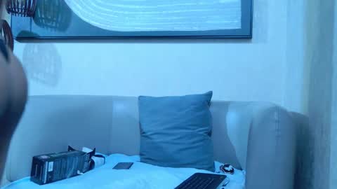 cataleya1_sm online show from 11/19/25, 11:54