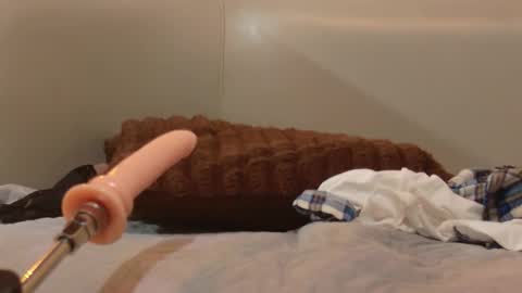 cataleya1_sm online show from 11/26/25, 03:57