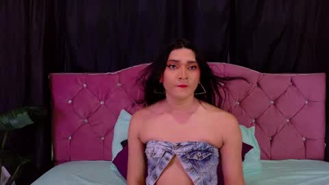 Cata Prins  online show from 04/15/26, 12:12