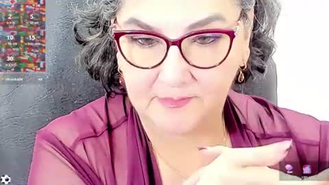Snapshot of cataleya_mom_ chatting on 07/05/26, 09:49 cataleya online show from 07/05/26, 09:49