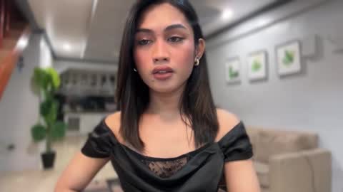 Snapshot of catalina2605 chatting on 10/12/25, 05:01 catalina2605 online show from 10/12/25, 05:01