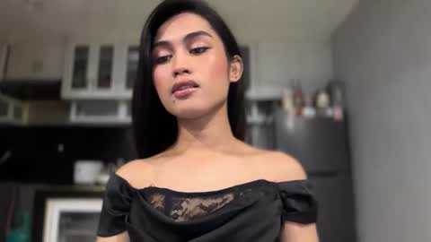 Snapshot of catalina2605 chatting on 11/04/25, 03:33 catalina2605 online show from 11/04/25, 03:33