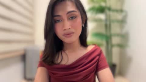 Snapshot of catalina2605 chatting on 11/18/25, 05:39 catalina2605 online show from 11/18/25, 05:39