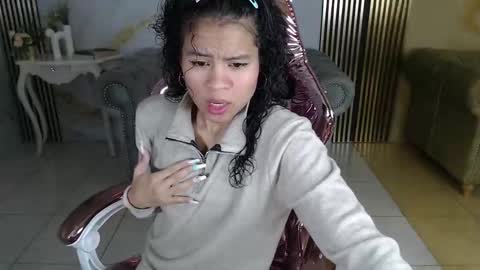 Snapshot of catalina5_s chatting on 09/19/25, 01:23 Catalina online show from 09/19/25, 01:23