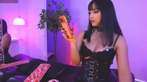 Catalina lovers online show from 01/08/26, 06:21