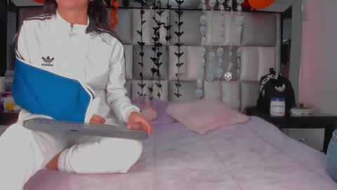 Cata online show from 10/24/25, 03:41