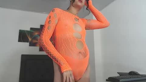 Snapshot of catalinaadoll chatting on 02/10/25, 04:36 catalinaadoll online show from 02/10/25, 04:36