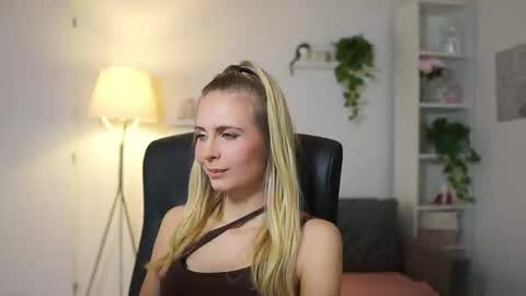 catecrago  online show from 09/27/25, 08:41