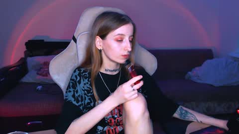 Snapshot of cath_dysphoria_ chatting on 02/07/25, 08:31 CATH online show from 02/07/25, 08:31