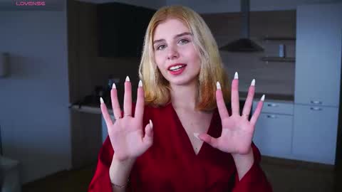 Katrin online show from 10/25/25, 04:42