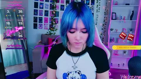 Snapshot of catharinejones chatting on 07/11/26, 08:06 KettieHi My name is Katie I love drawing and I can play the guitar. And love dancing online show from 07/11/26, 08:06
