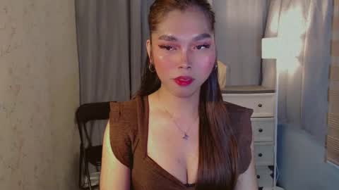 catherine_365 online show from 12/05/25, 07:21