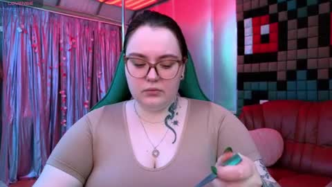 Snapshot of catherineclaire chatting on 05/18/26, 04:24 catherineclaire online show from 05/18/26, 04:24