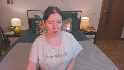 Catrin online show from 02/01/26, 04:00