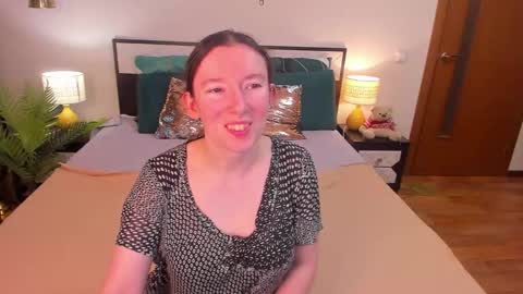 Catrin online show from 03/13/26, 06:20