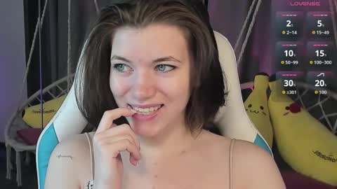 Snapshot of cathybarnes chatting on 09/26/25, 05:11 cathybarnes online show from 09/26/25, 05:11