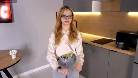 Katiee online show from 04/29/26, 07:34