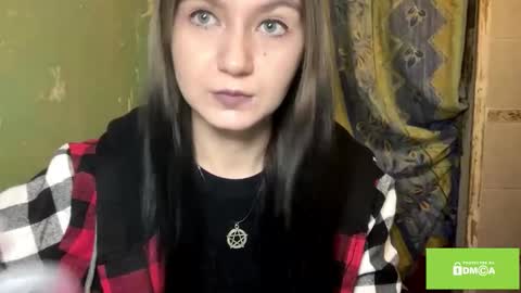 Lola online show from 11/23/25, 09:47