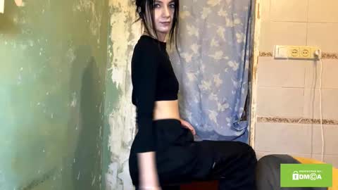 Lola online show from 12/19/25, 09:33