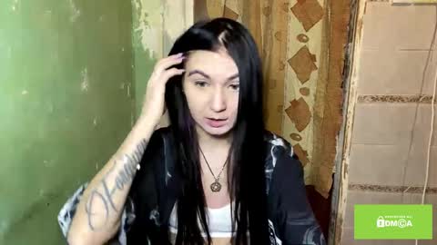 Lola online show from 01/14/26, 09:42