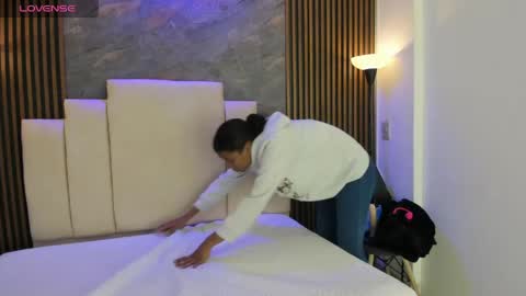 catiusca_reyes_03 online show from 04/16/26, 01:01