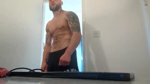 Snapshot of catkot912 chatting on 11/20/25, 03:12 catkot912 online show from 11/20/25, 03:12