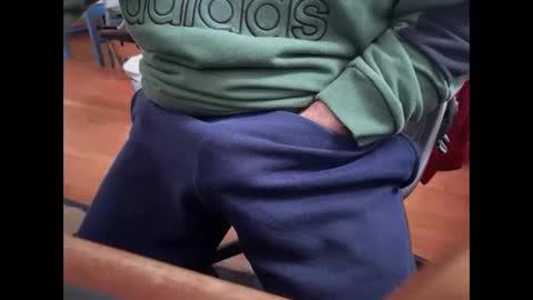 catmandoo21001 online show from 03/01/25, 07:04