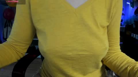 some call me djcatnips some call me CC but i love it when you call me miss catnips  online show from 01/05/25, 03:13