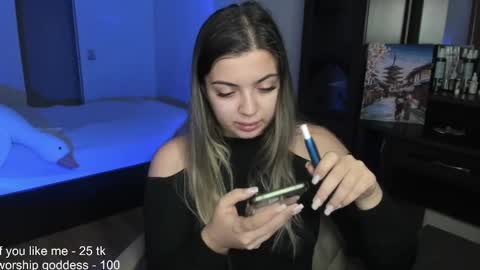 Snapshot of catrinaeuphorina chatting on 12/27/24, 08:07 Catrina or just Cat online show from 12/27/24, 08:07