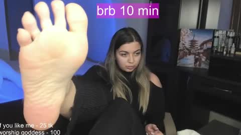 Snapshot of catrinaeuphorina chatting on 12/28/24, 02:11 Catrina or just Cat online show from 12/28/24, 02:11