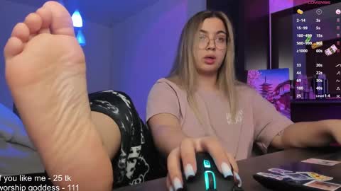 Snapshot of catrinaeuphorina chatting on 02/02/25, 08:51 Catrina or just Cat online show from 02/02/25, 08:51