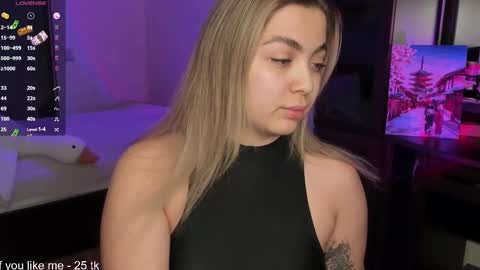 Snapshot of catrinaeuphorina chatting on 03/05/25, 03:40 Catrina or just Cat online show from 03/05/25, 03:40