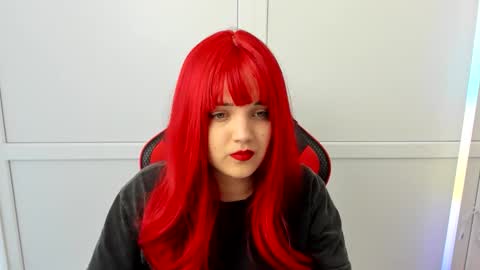 Catrine online show from 04/04/26, 07:06