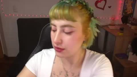 Snapshot of catsito chatting on 07/14/26, 02:05 im MIA -Independent Model MY OF is catsito3 online show from 07/14/26, 02:05