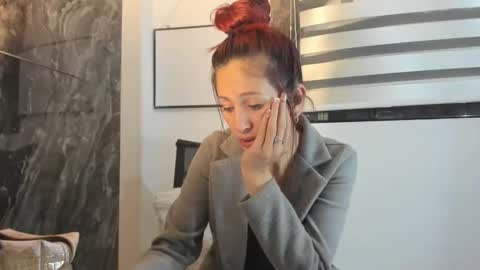 CATT EVANS online show from 12/12/24, 12:48