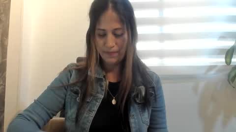 CATT EVANS online show from 11/23/25, 10:31