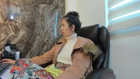 CATT EVANS online show from 12/20/25, 10:50