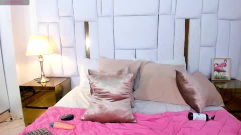 cattaleya_get online show from 03/01/25, 04:00