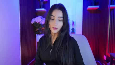 Snapshot of cattleyascaly chatting on 10/21/25, 07:25 cattleyascaly online show from 10/21/25, 07:25