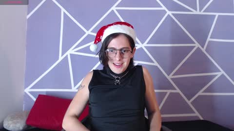 cava_pretty online show from 12/23/24, 07:38