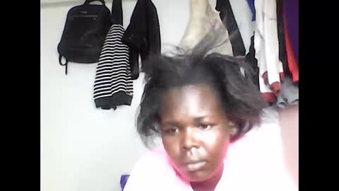 Mecy online show from 04/04/26, 06:44