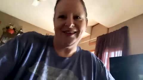 Snapshot of cayuga88 chatting on 10/19/25, 01:34 cayuga88 online show from 10/19/25, 01:34