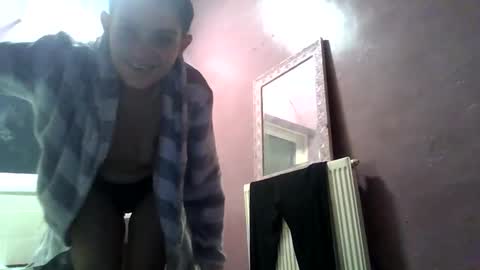 Snapshot of cboo1153 chatting on 12/20/25, 06:48 cboo1153 online show from 12/20/25, 06:48