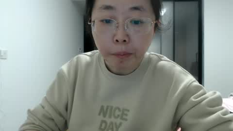 Snapshot of cbz112233 chatting on 01/07/25, 04:48 ANNYANNY online show from 01/07/25, 04:48