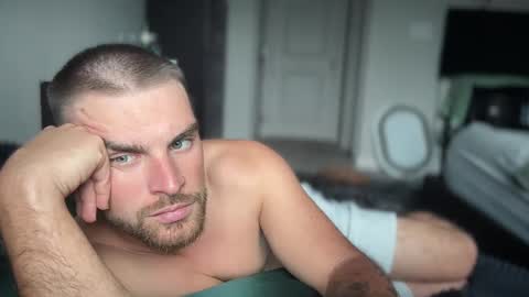 Rivs online show from 09/22/25, 06:43