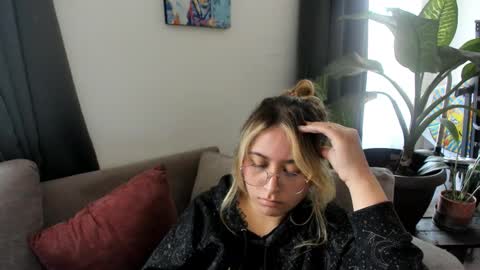 ccuteass online show from 01/20/25, 04:01