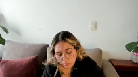 ccuteass online show from 03/11/25, 05:24